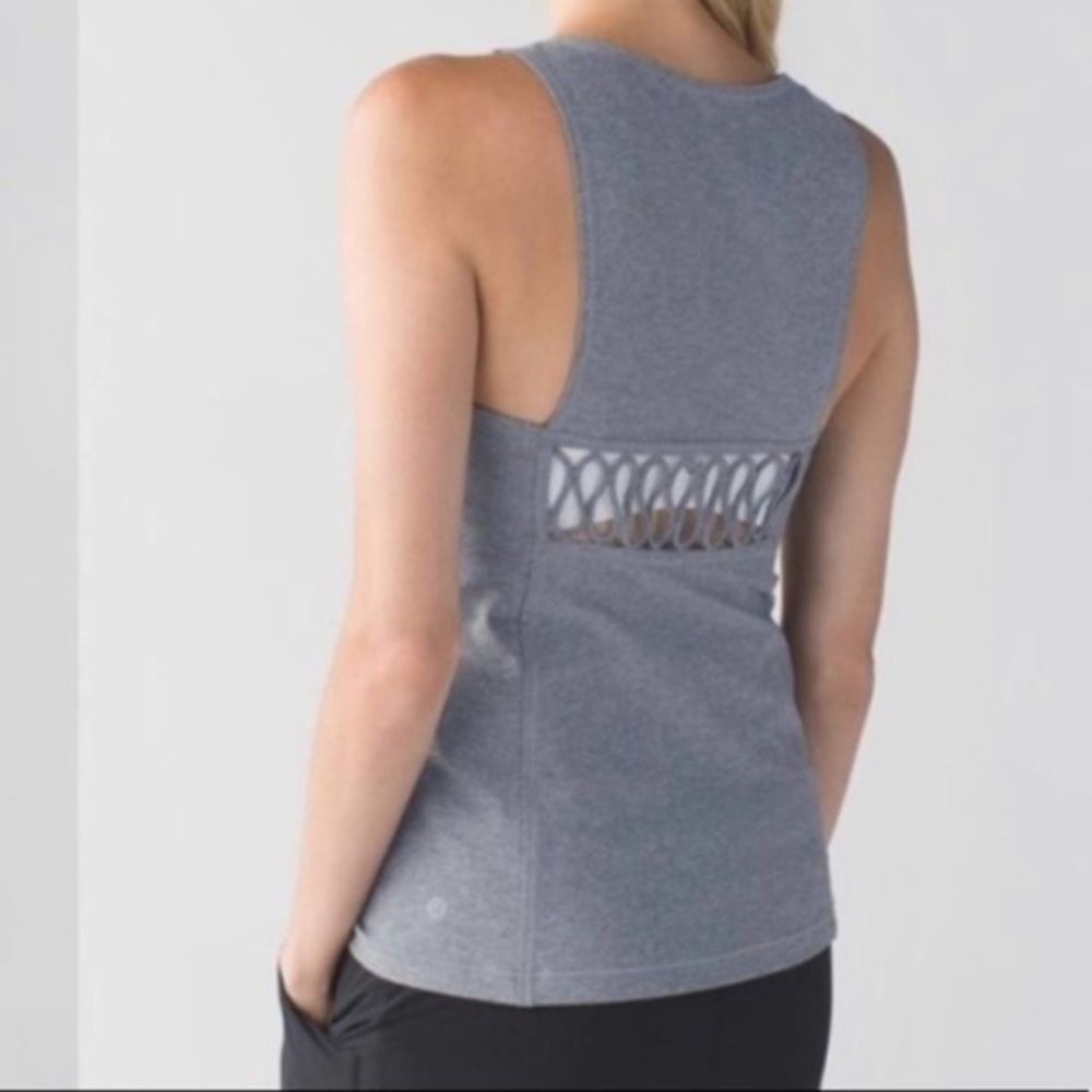 Lululemon tank top size 6 like new